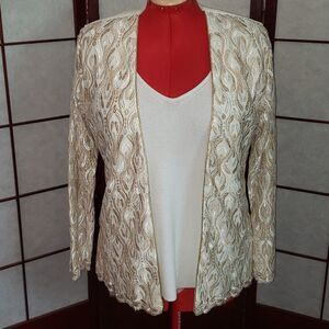 Dani-An USA Lacy Cream Gold Embroidered Stitch Designed Open-faced Jacket